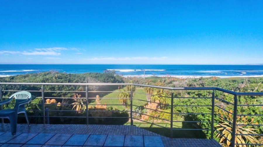 5 Bedroom Property for Sale in Outeniqua Strand Western Cape